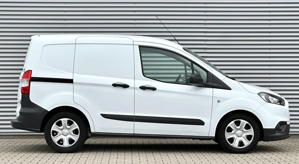 Ford Transit Courier – foto 7