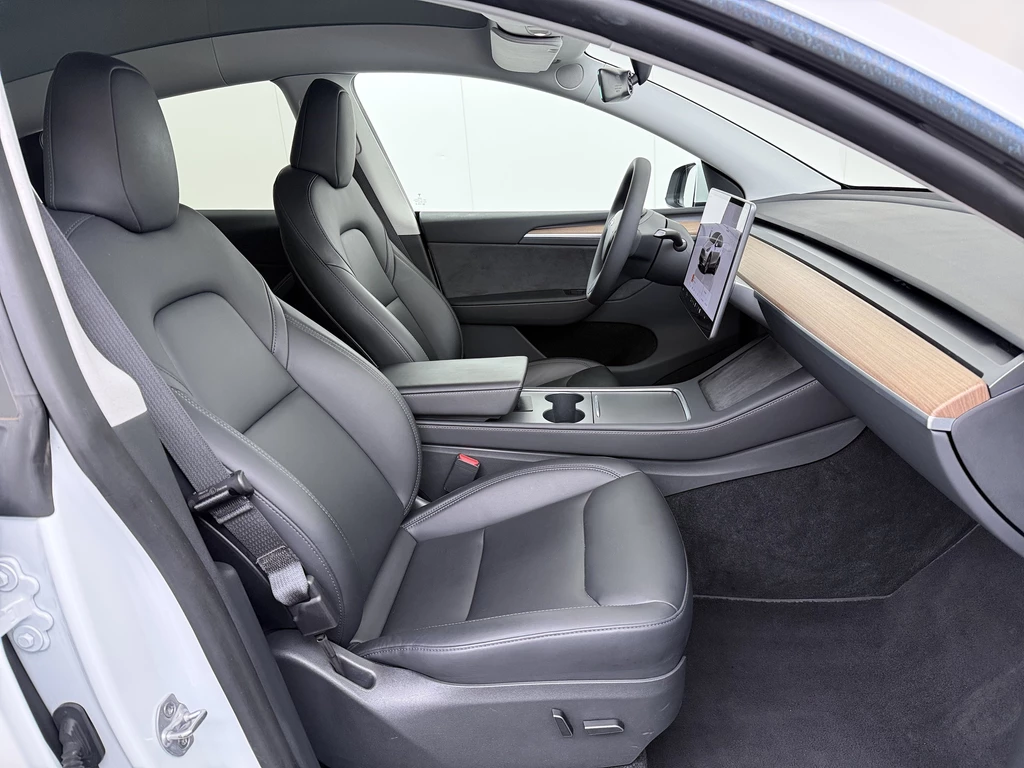Tesla Model Y – foto 41