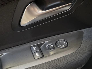Peugeot 208 – thumbnail 21