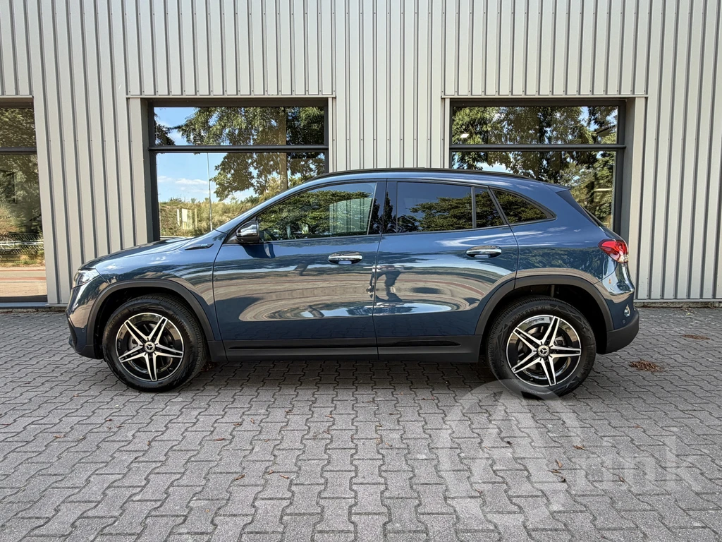 Mercedes-Benz EQA – foto 2