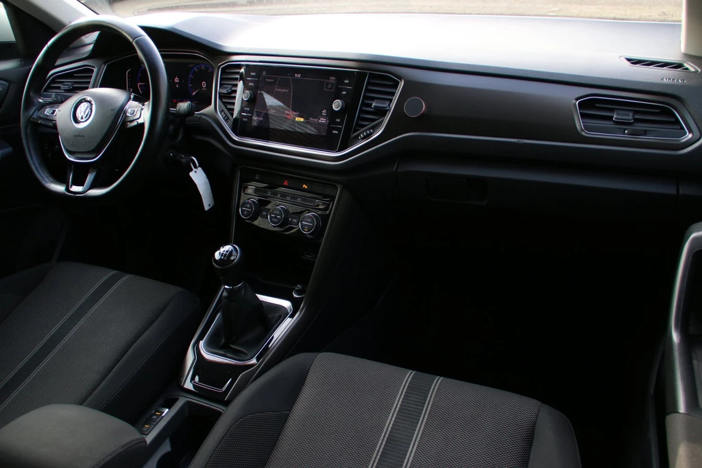 Volkswagen T-Roc – foto 9