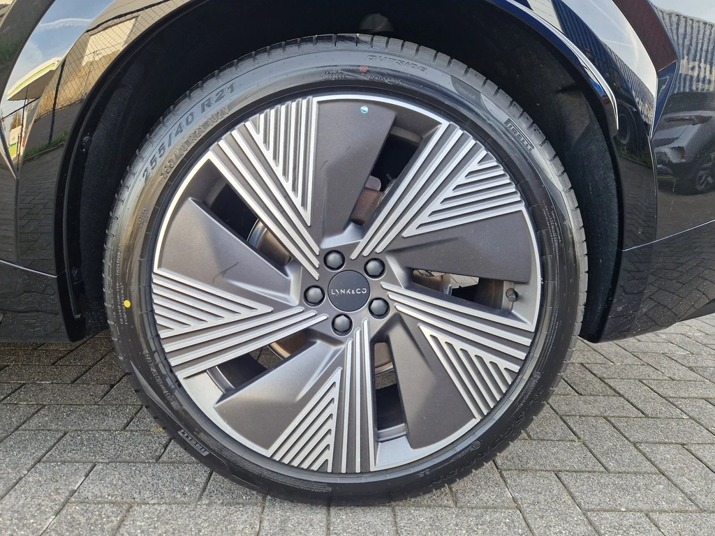 Lynk & Co 08 – foto 9