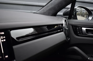 Porsche Cayenne – thumbnail 44