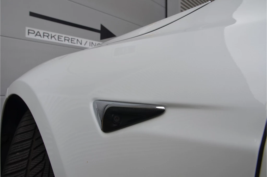 Tesla Model S – foto 31