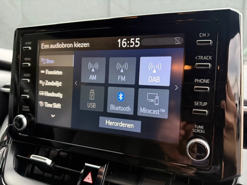 Toyota Corolla Touring Sports – foto 32