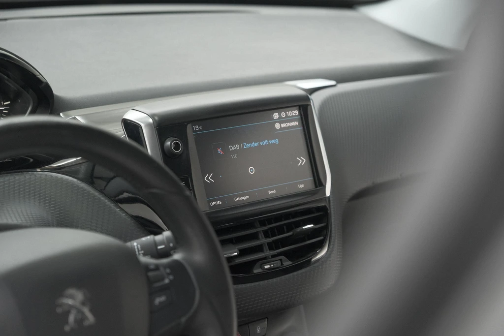 Peugeot 208 – foto 51
