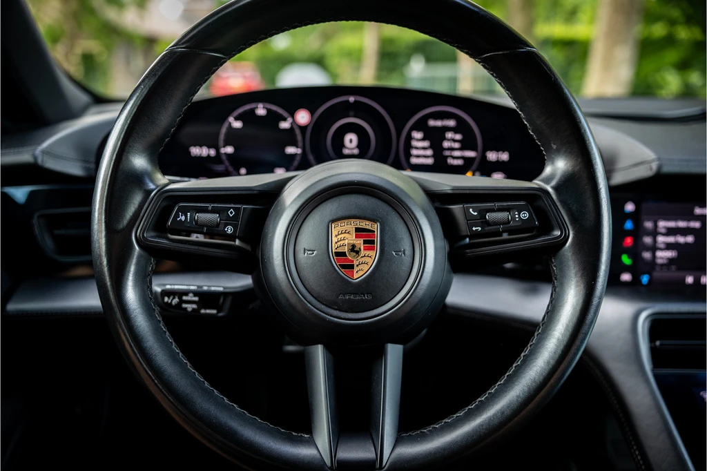 Porsche Taycan – foto 14