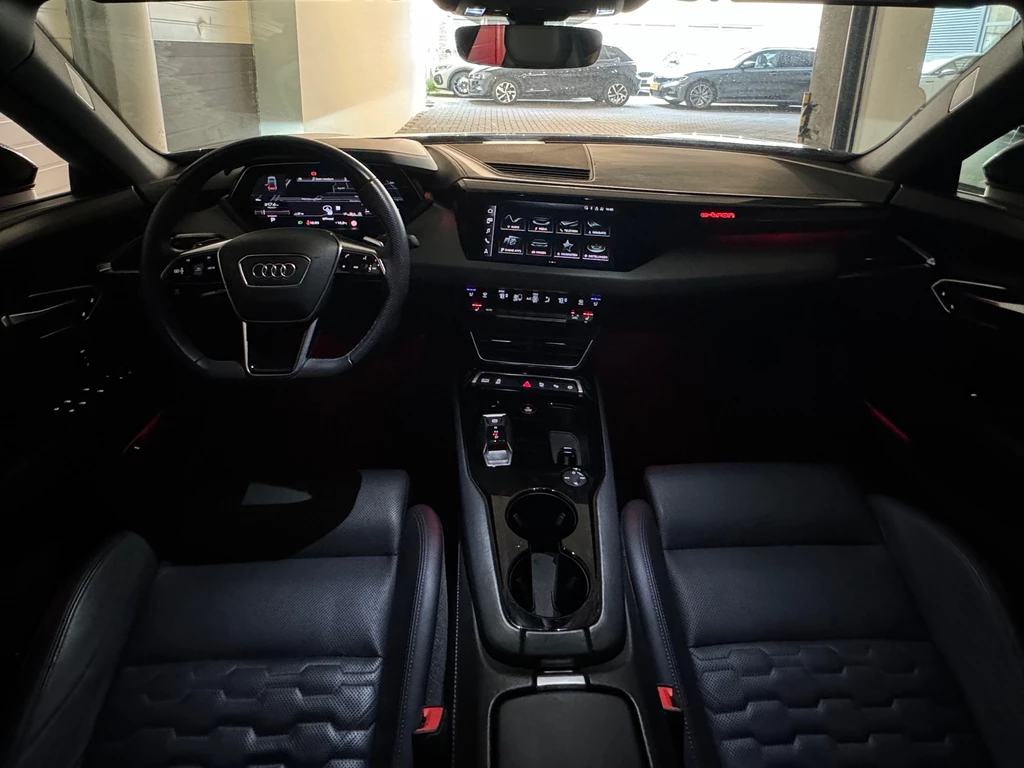 Audi e-tron GT – foto 11