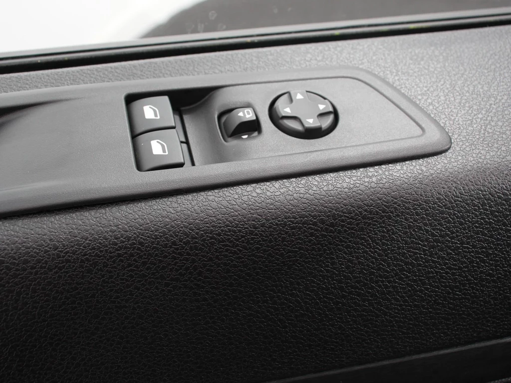 Opel Vivaro – foto 22