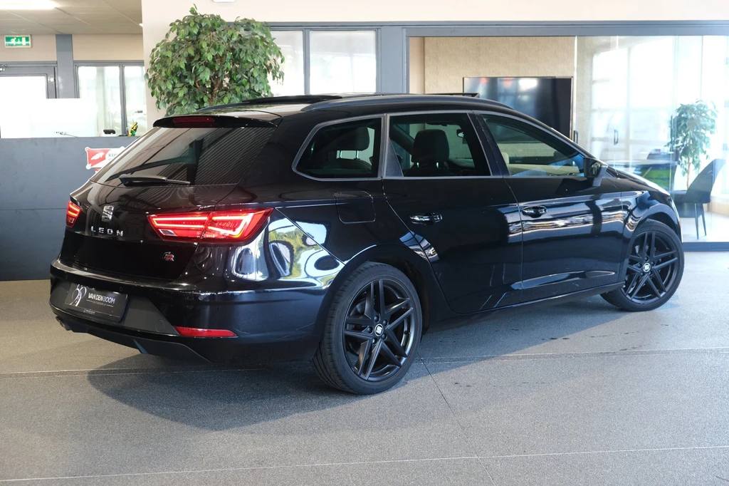 SEAT Leon – foto 9