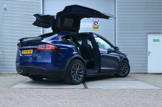 Tesla Model X – thumbnail 5