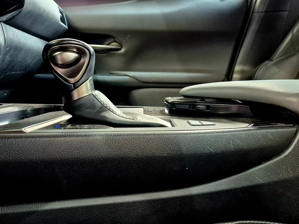 Lexus UX – foto 43