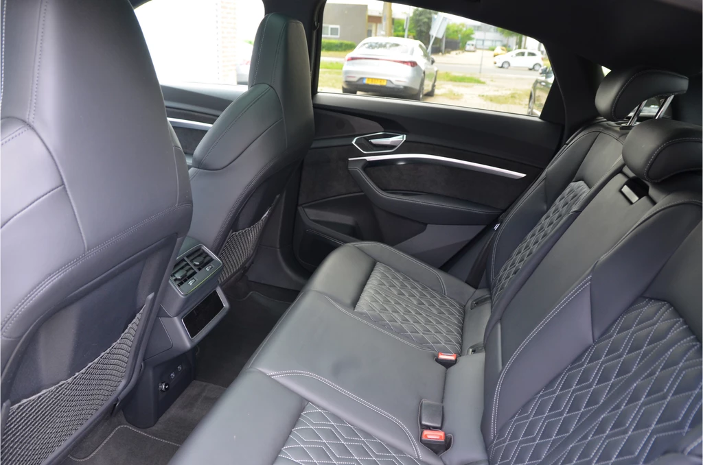 Audi e-tron – foto 14