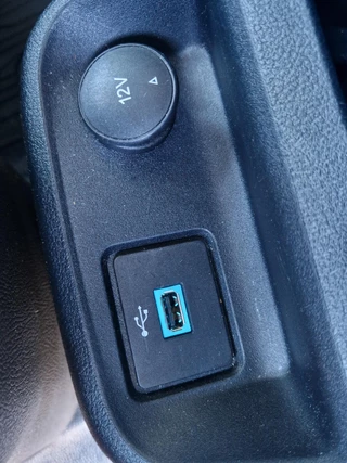 Ford Transit Connect – thumbnail 17