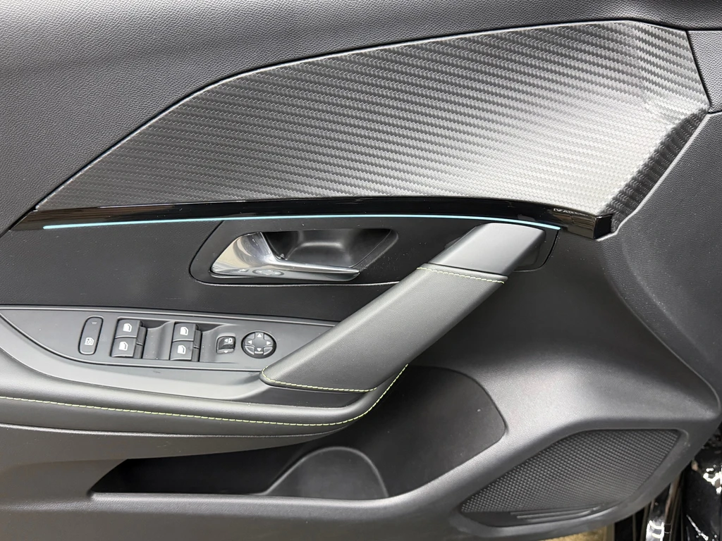 Peugeot e-208 – foto 10