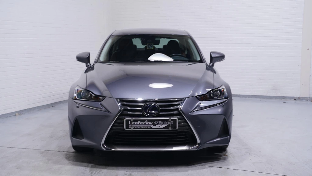 Lexus IS – foto 9