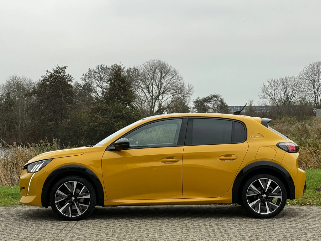 Peugeot 208 – foto 3