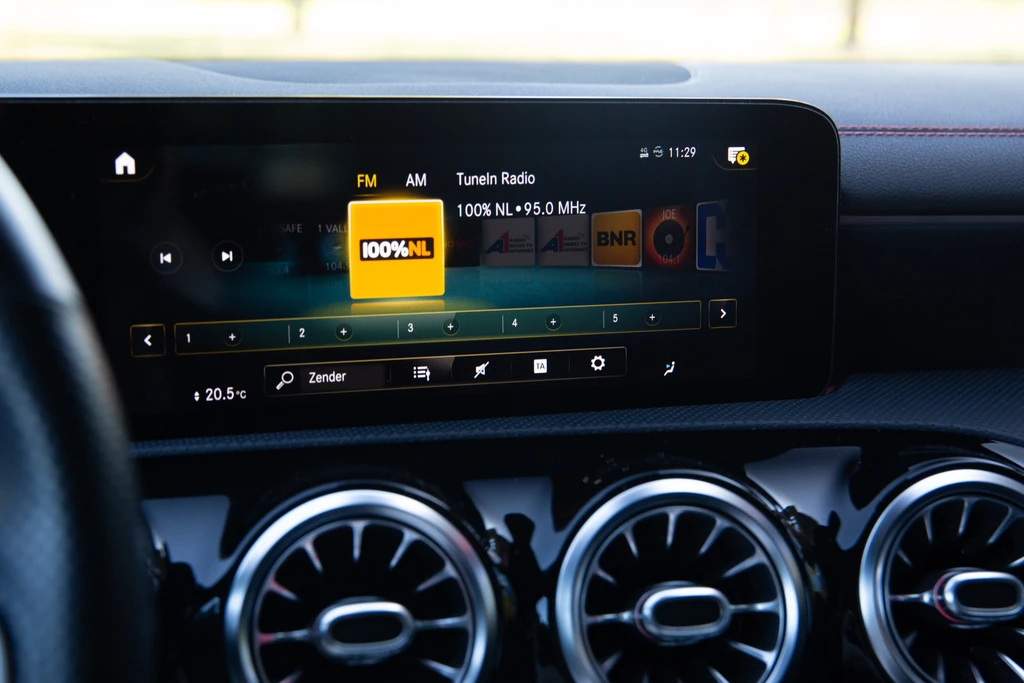 Mercedes-Benz CLA – foto 14