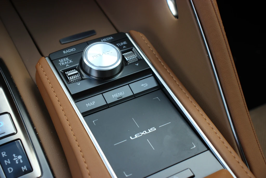 Lexus LC – foto 41
