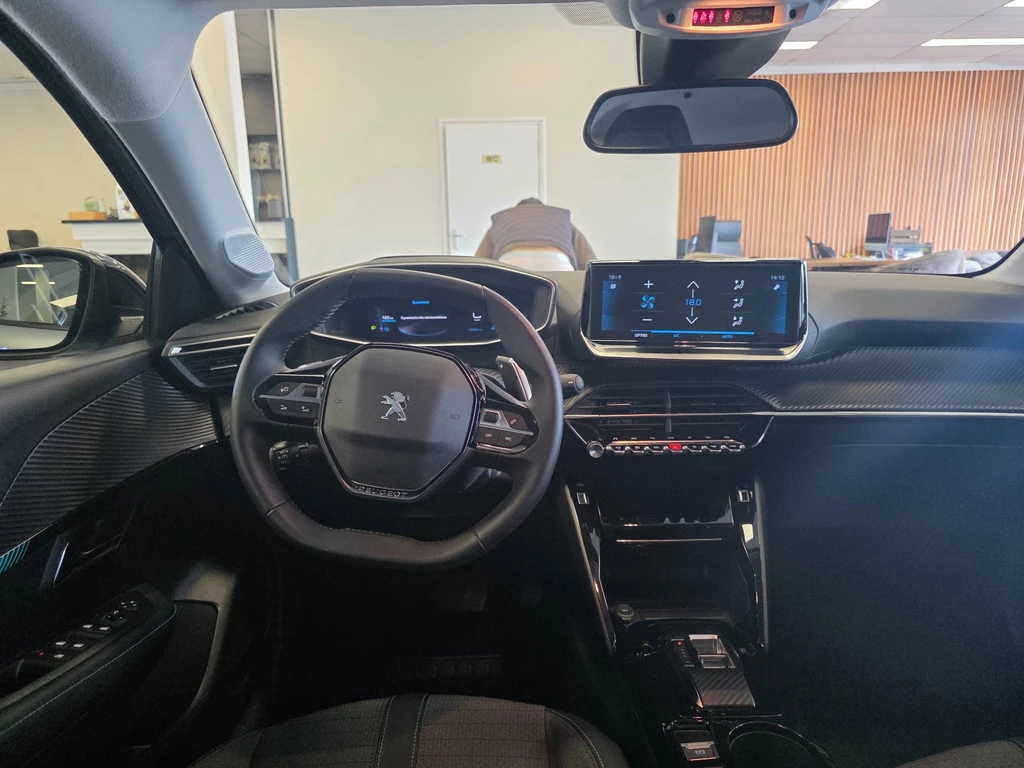 Peugeot 208 – foto 19