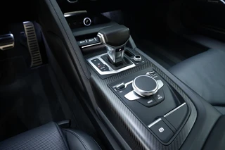 Audi R8 – thumbnail 25