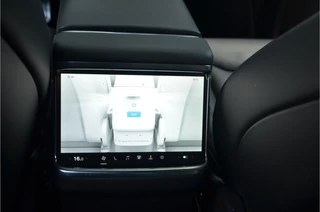 Tesla Model X – thumbnail 15