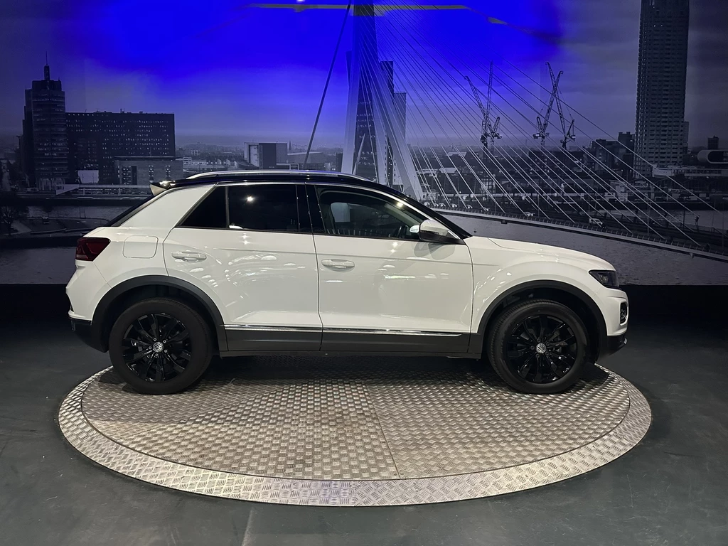 Volkswagen T-Roc – foto 9