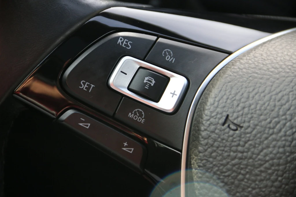 Volkswagen T-Roc – foto 12