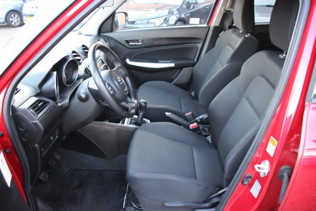 Suzuki Swift – foto 11