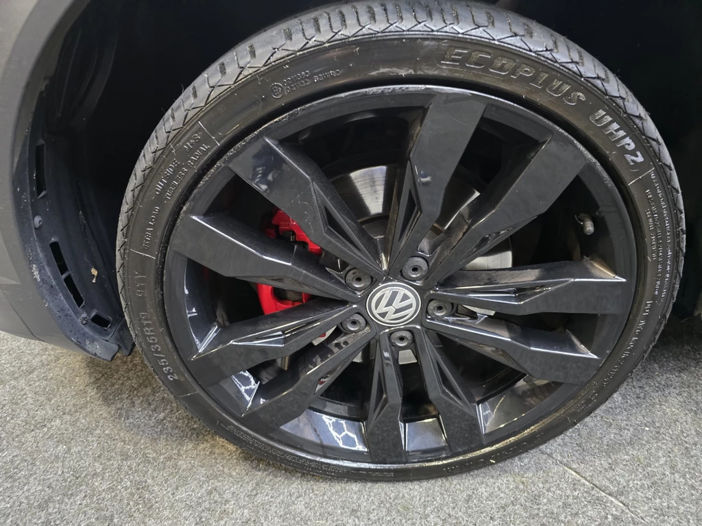 Volkswagen T-Roc – foto 8