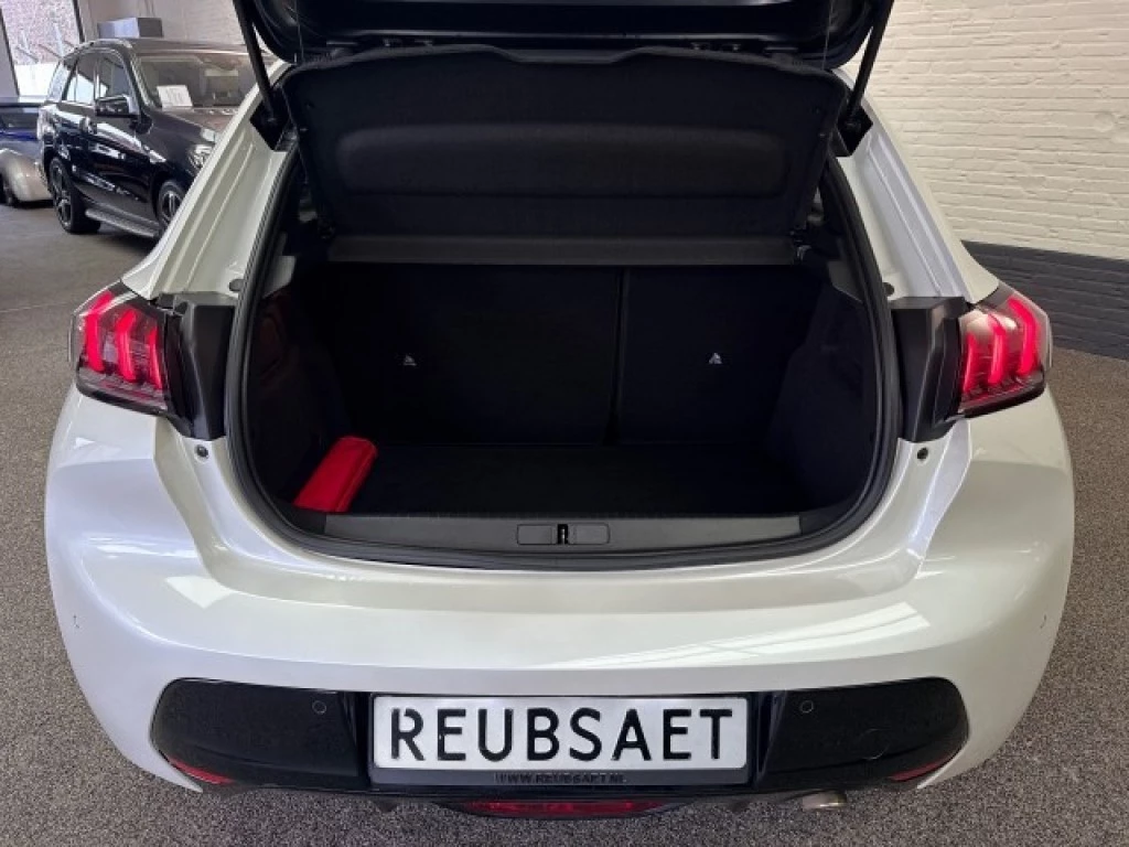 Peugeot 208 – foto 18
