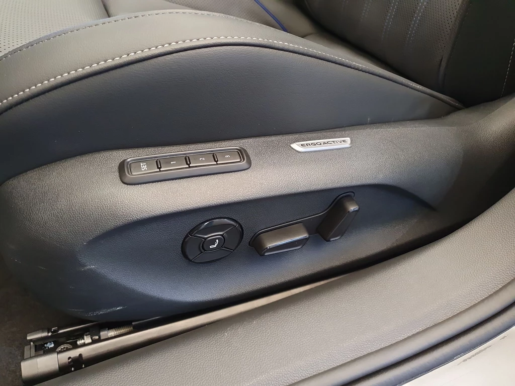Volkswagen Passat – foto 23