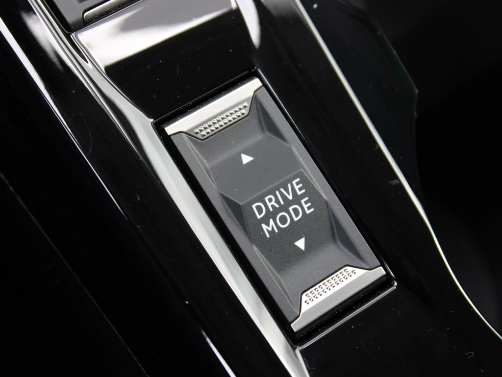 Peugeot 208 – foto 30