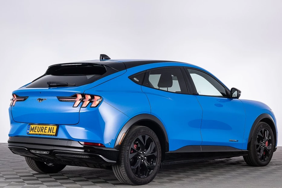 Ford Mustang Mach-E – foto 4