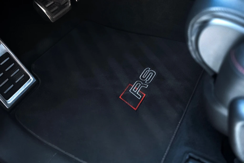 Audi RSQ8 – foto 10