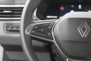 Renault Clio – thumbnail 35