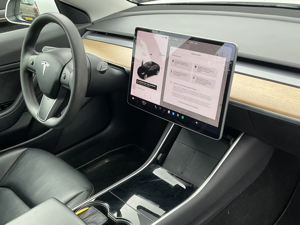 Tesla Model 3 – foto 10