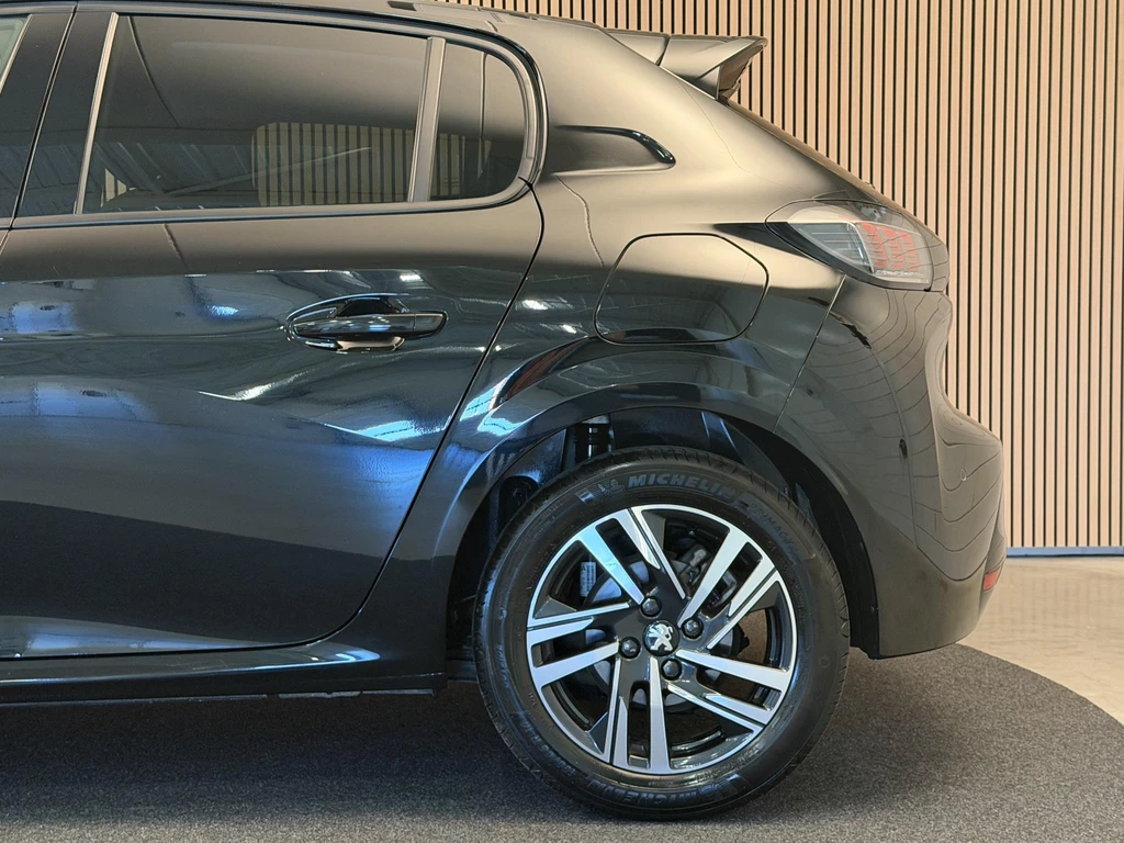 Peugeot 208 – foto 13
