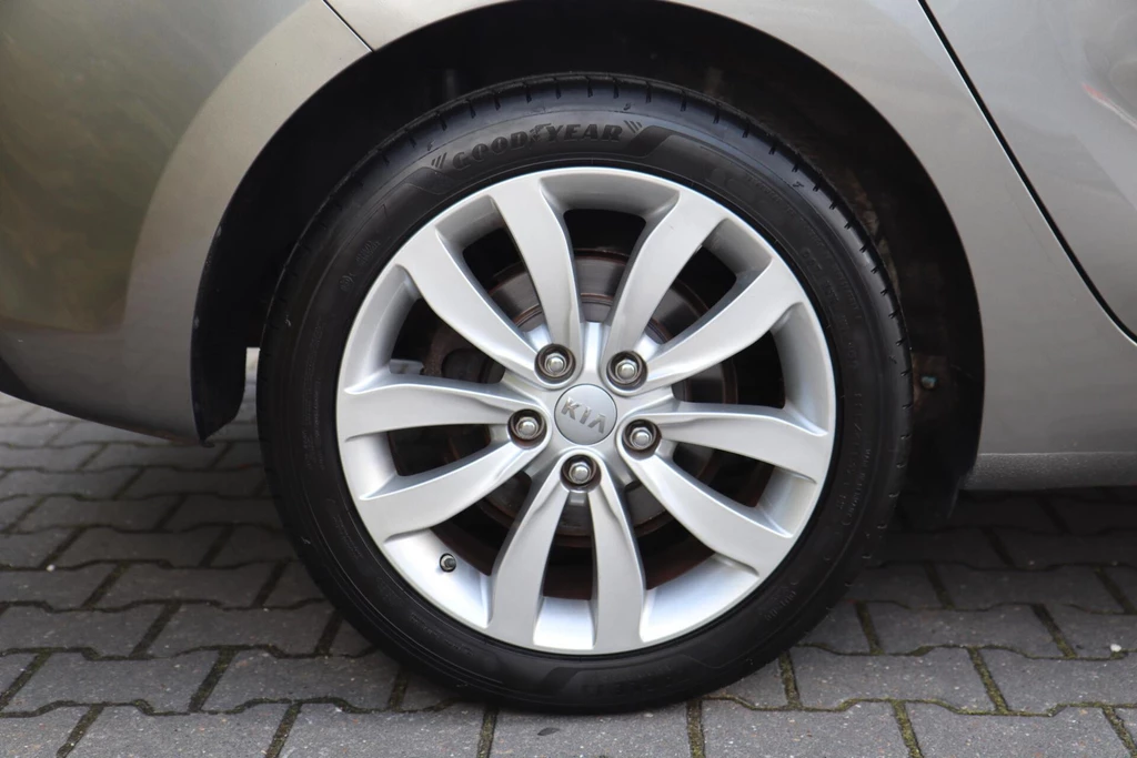 Kia Carens – foto 70