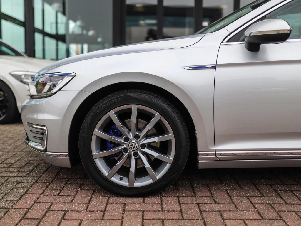 Volkswagen Passat – foto 25