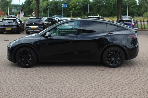Tesla Model Y Long Range AWD 75 kWh / SoH 87,8% / Autopilot / Panoramadak / Camera / 20'' / Keyless / Leder / Dodehoek / Navigatie / Stoelverwarming