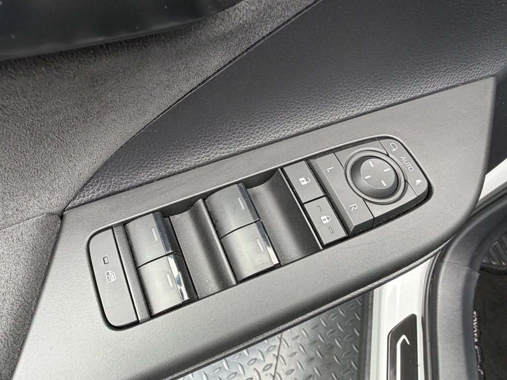 Toyota C-HR – foto 42