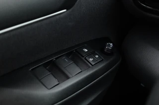 Toyota Yaris – thumbnail 8