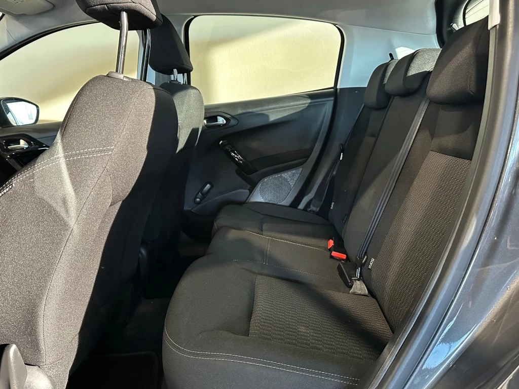Peugeot 208 – foto 40
