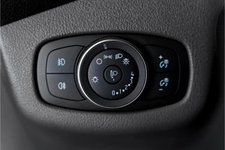 Ford Transit Connect – thumbnail 26