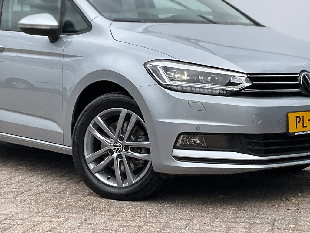 Volkswagen Touran – foto 9