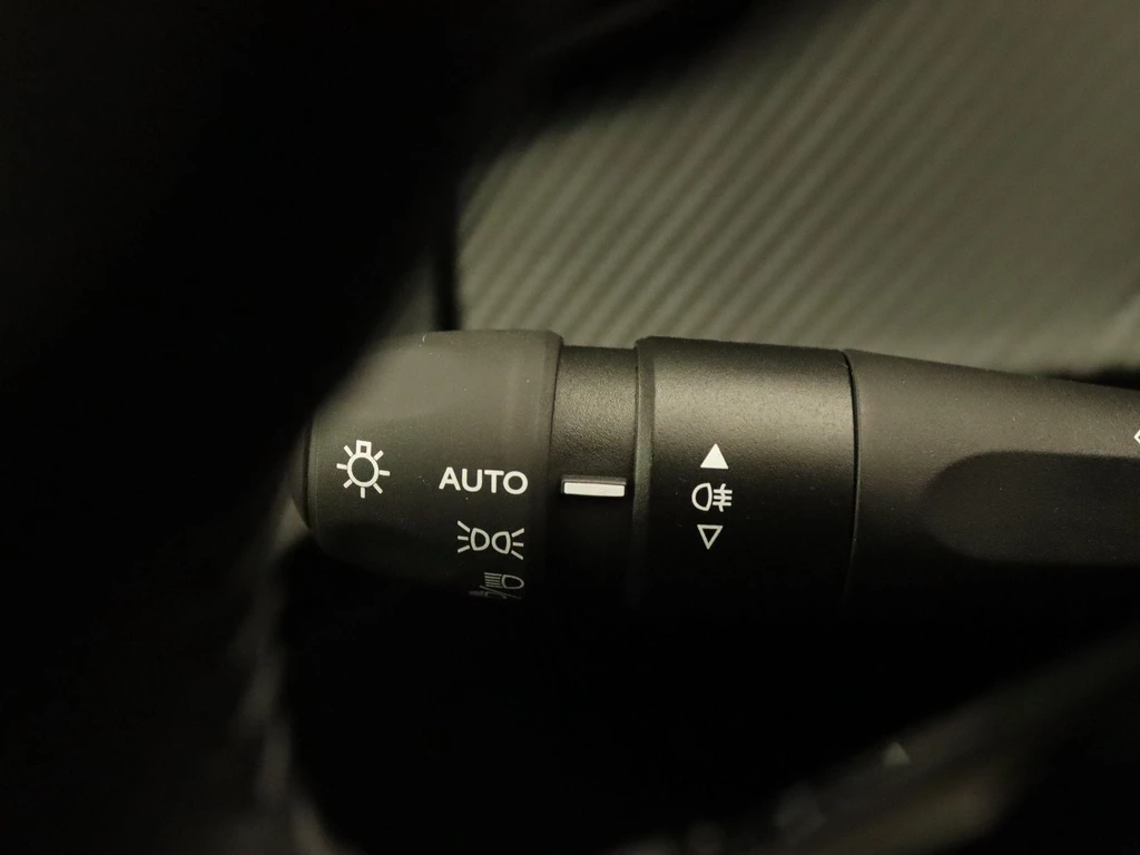 Peugeot 208 – foto 24