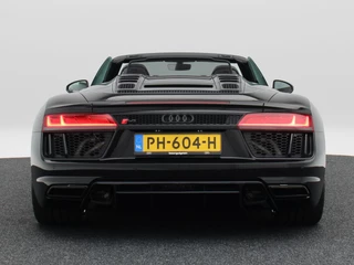 Audi R8 – thumbnail 5