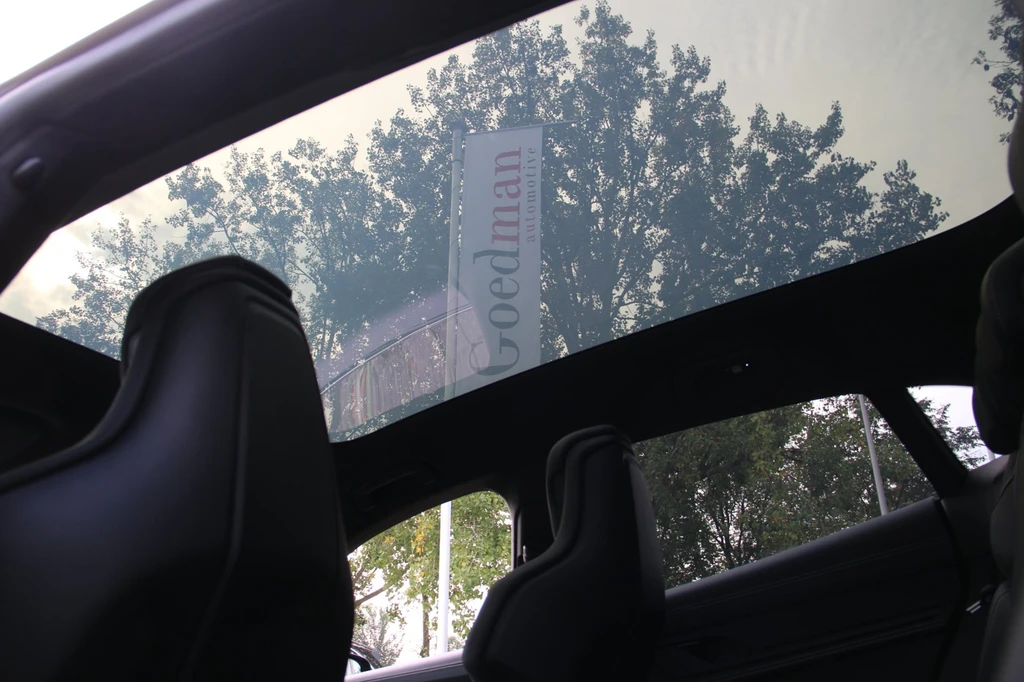 Porsche Taycan – foto 12