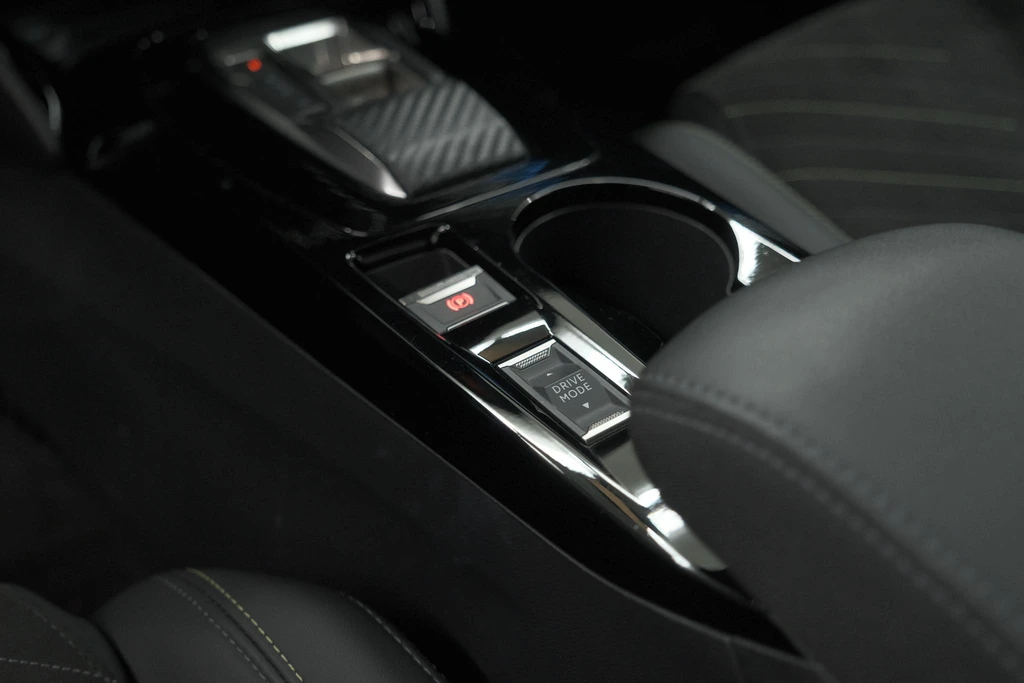 Peugeot 208 – foto 33